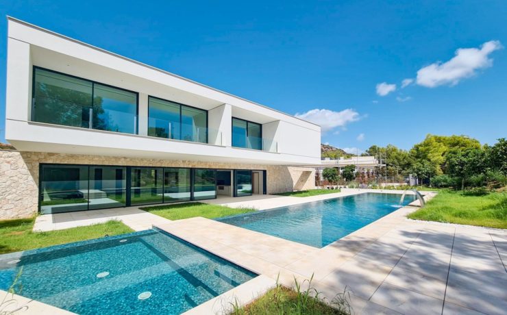Modern luxury villa in Santa Ponsa