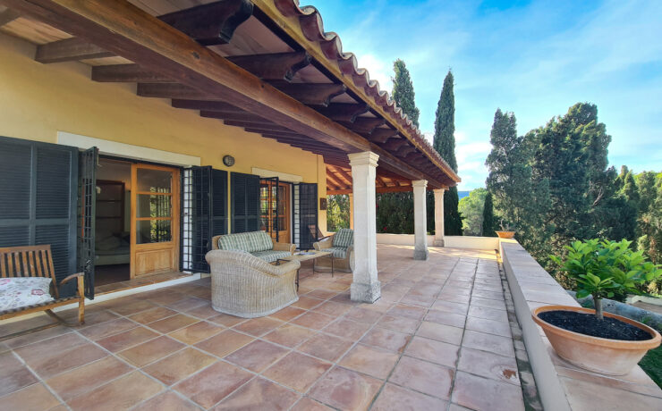 Villa with guest house Son Quint Palma