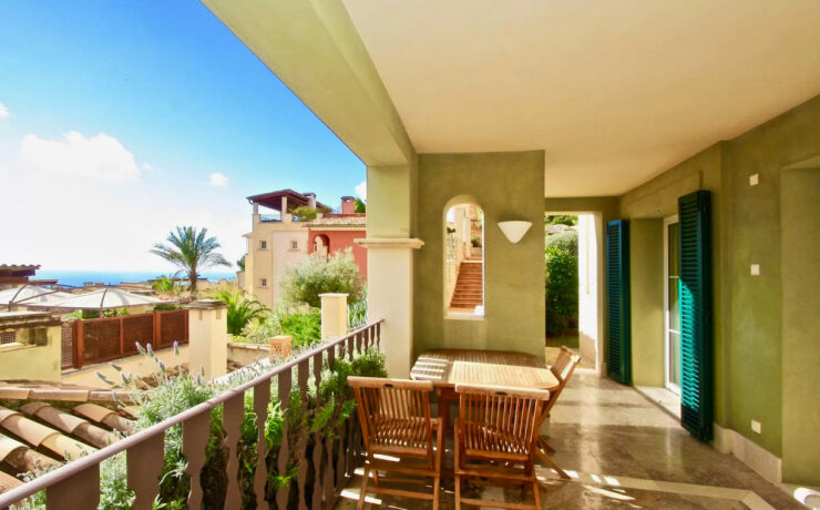 Luxury flat with garden Puerto Andratx