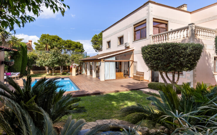 Exclusivo chalet en codiciada zona El Toro