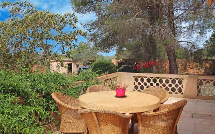 Rustic country house with lots of potential – Llucmajor