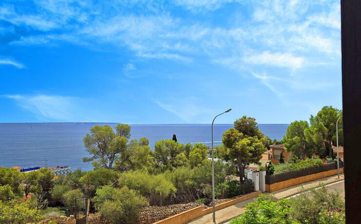 Sea view apartment in luxury residence Bendinat