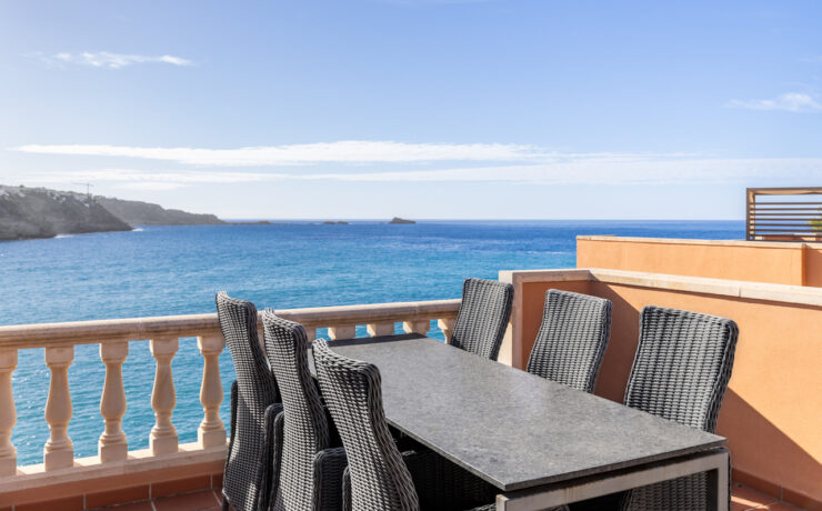 Atemberaubende Immobilie in 1. Meereslinie Santa Ponsa