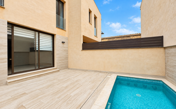 Doppelhaushälfte mit Pool in Sa Cabaneta