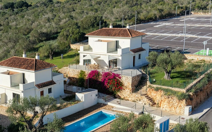 Erstbezug: Villa in Strandnähe Cala Romantica