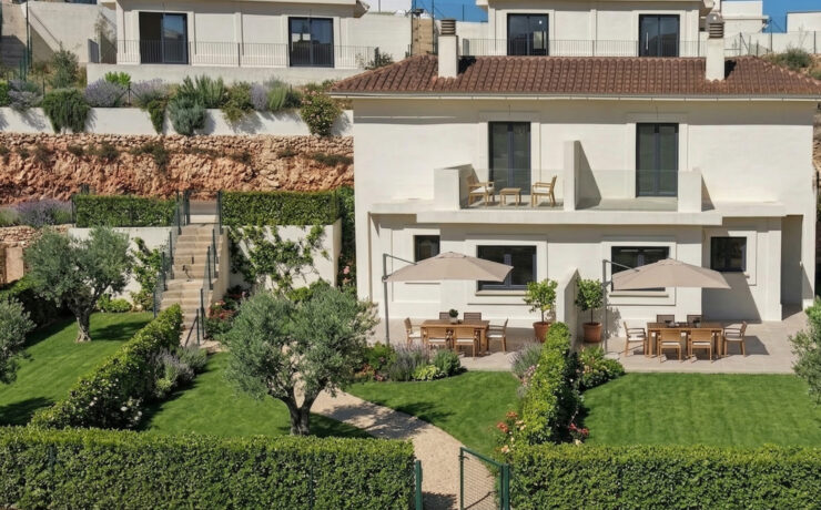 Doppelhaushälfte mit großem Garten – Cala Romantica