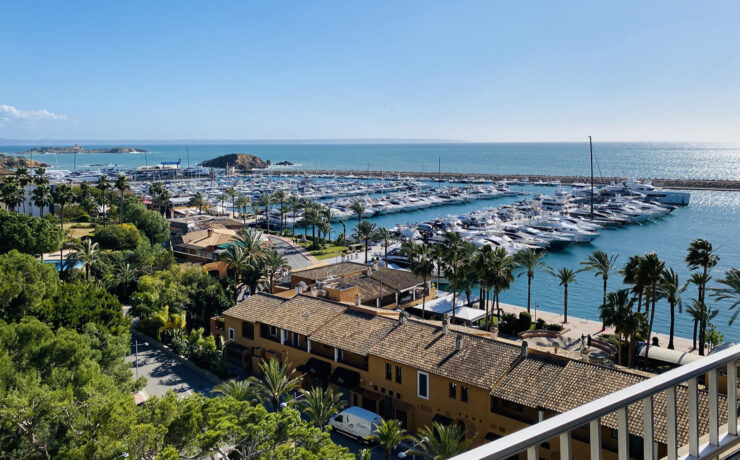 Apartment in erster Meereslinie – Portals Nous