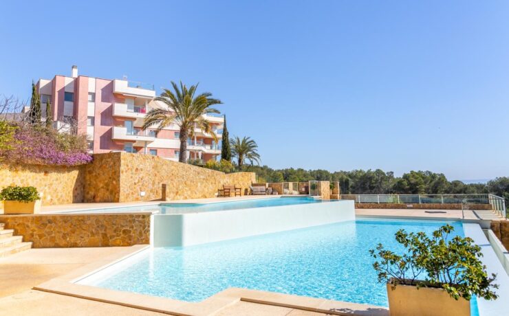 Luxury garden flat in Sol de Mallorca