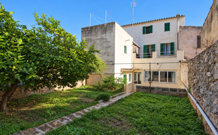 Townhouse with fantastic potential – Sencelles