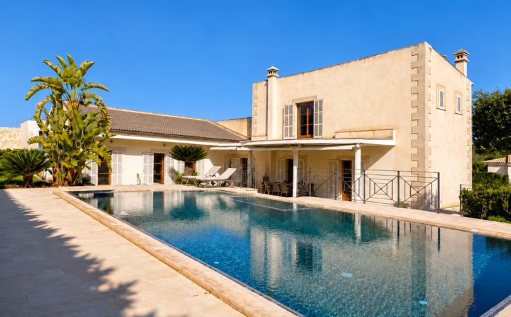 Mediterranean Villa in Santa Ponsa with Pool